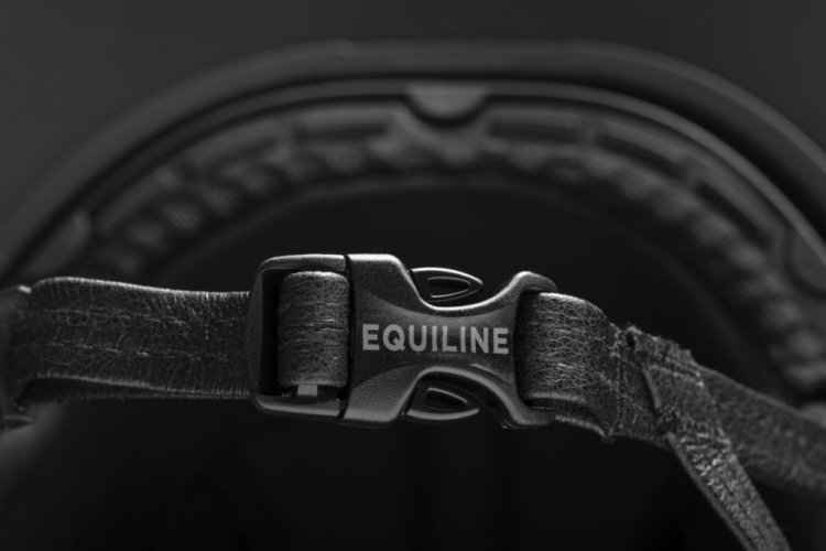 Přilba Equiline Xanto standard kšilt matt