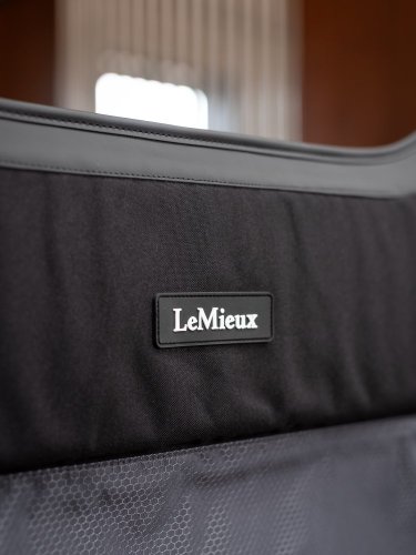Zábrana na dveře boxu LeMieux